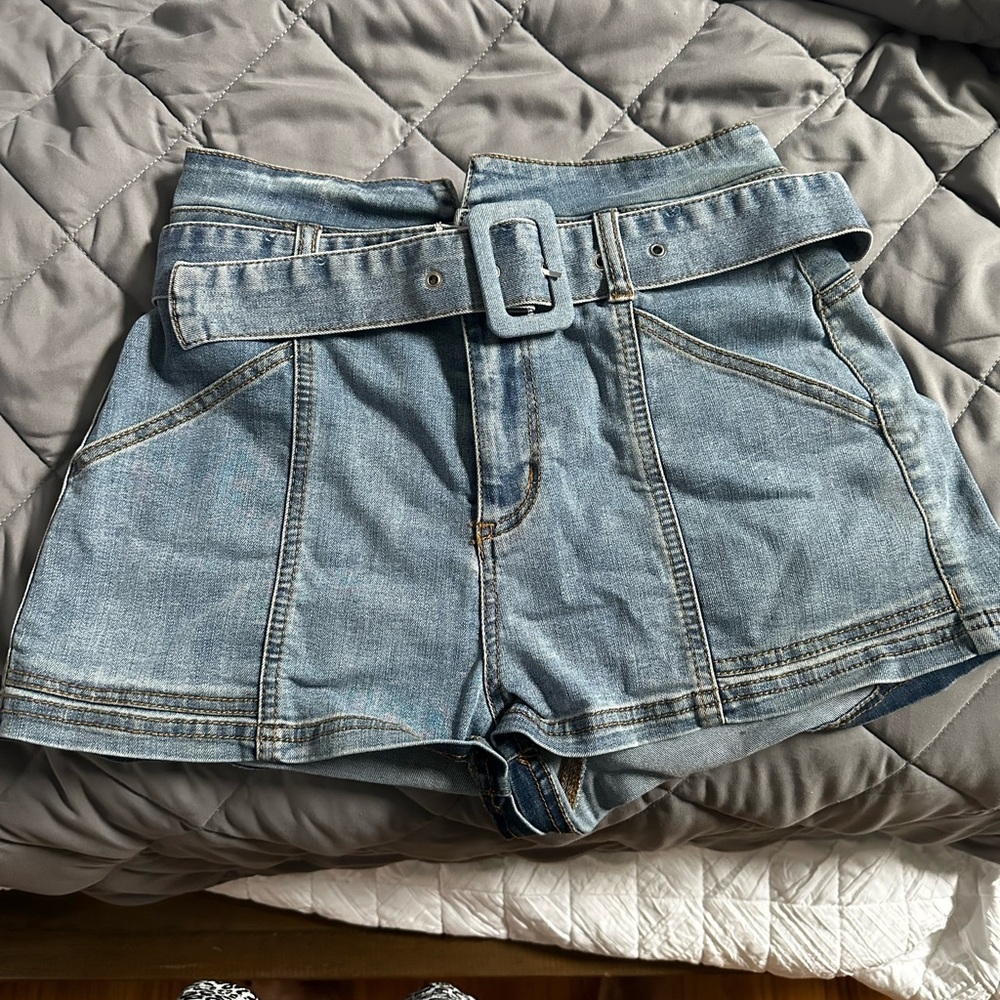 NWOT DENIM SHORTS
